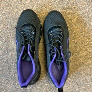 Comfy shoes women’s